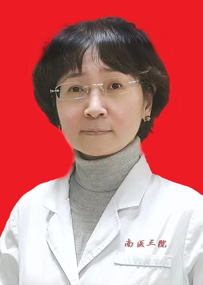 主治医师 彭芊芊